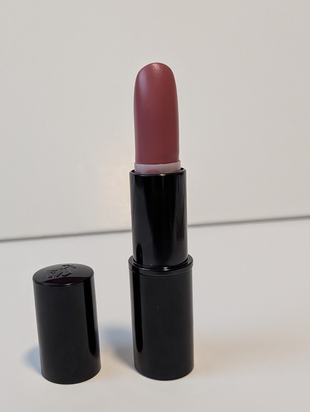 New'Lancome Lipstick Color Design Love it (Cream). It is a Standard Size